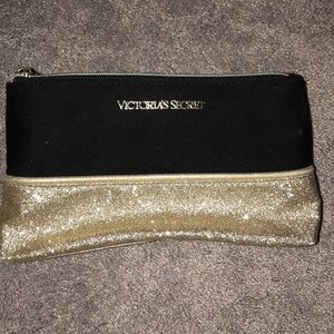 BRAND NEW little hand bag